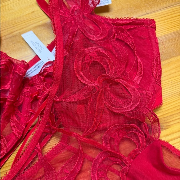Victorias Secret DREAM ANGELS Push Up Without Padding Bra Thong Set NWT red bow - Picture 3 of 6